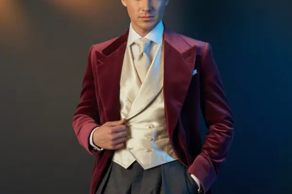 Costumes for Men: Stylish, Fun, and Easy to Pull Off