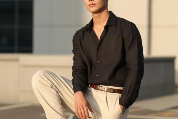 how to wear a black shirt in summer like korean men — Lightweight, Cool, Minimal